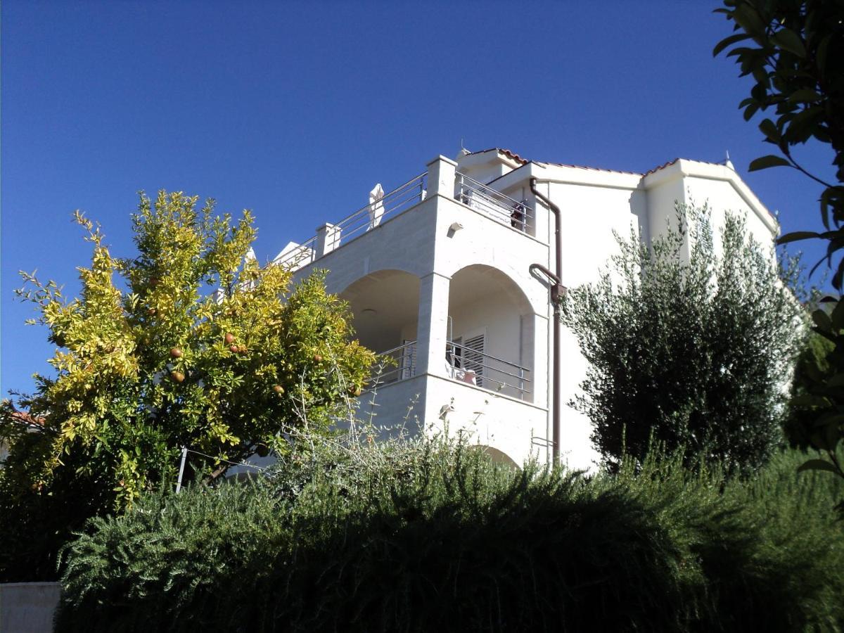 Villa Marta Apartmani Trogir Eksteriør bilde