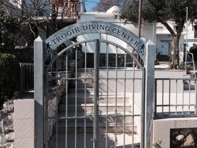 Villa Marta Apartmani Trogir Eksteriør bilde
