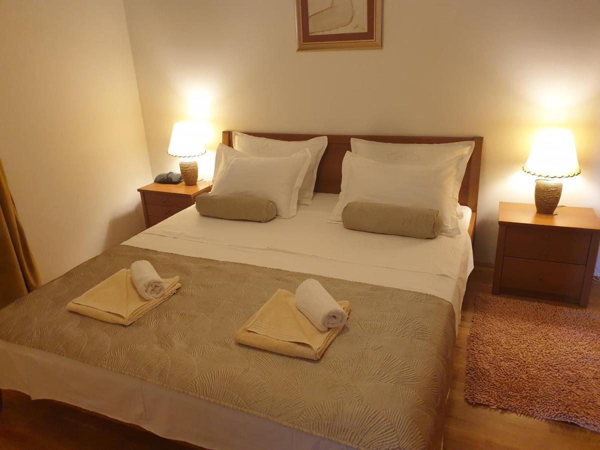 Villa Marta Apartmani Trogir Eksteriør bilde